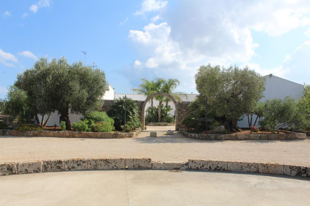 Azienda Agrituristica Masseria La Verna Patu Exterior photo