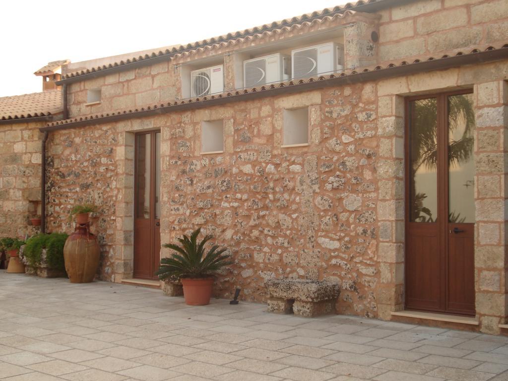 Azienda Agrituristica Masseria La Verna Patu Exterior photo
