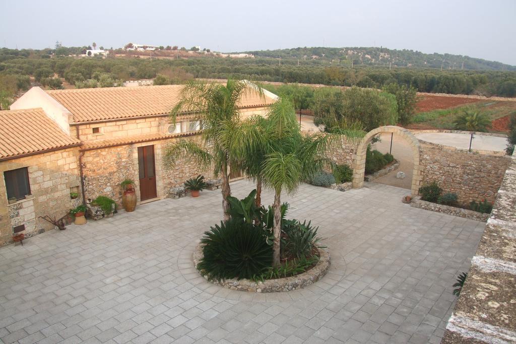 Azienda Agrituristica Masseria La Verna Patu Exterior photo